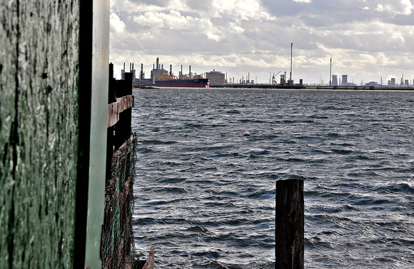 oil refinery river tees