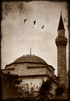 circling the mosque