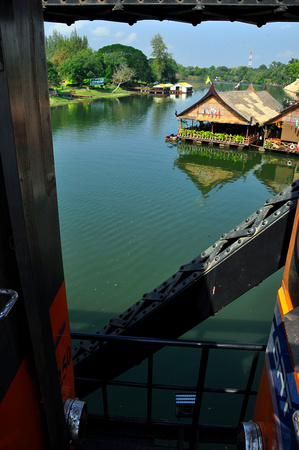 crossing the river kwai