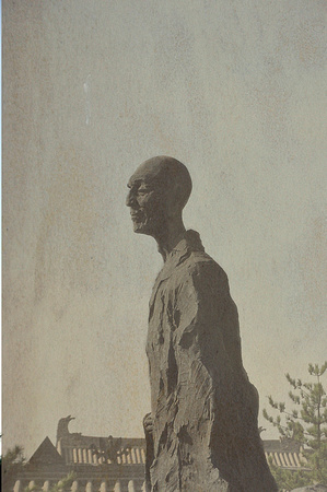 monk who started the hungang caves