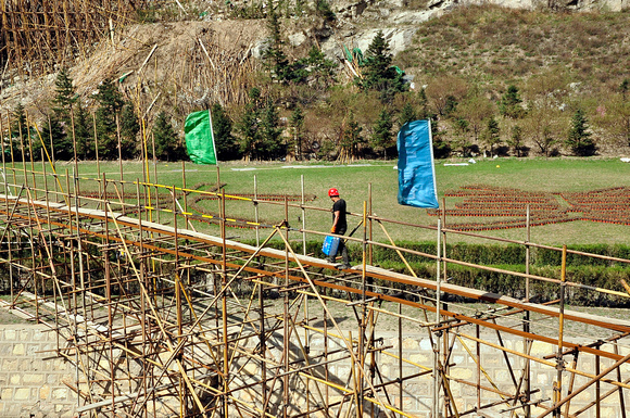 scaffolder at the hanging temple